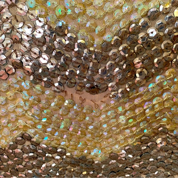 Alice & Olivia Zigzag Sequin Shift Party Dress. Size: 2. Great condition overall - Picture 13 of 16